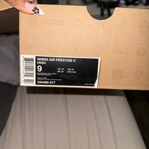 Nike WMNS Air Prestige II High in Black and White